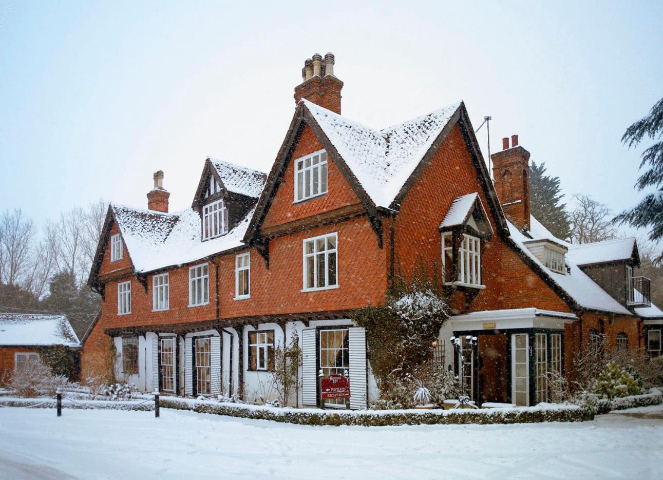 Ravenwood Hall Hotel Bury St. Edmunds Exterior photo